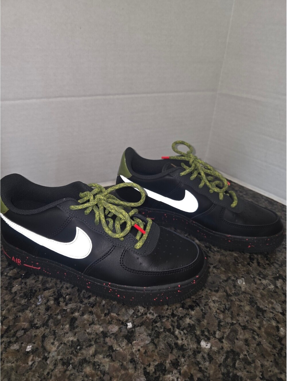 Nike Air Force 1 Low GS 'Black Asparagus' DC2098-001. Size 6Y